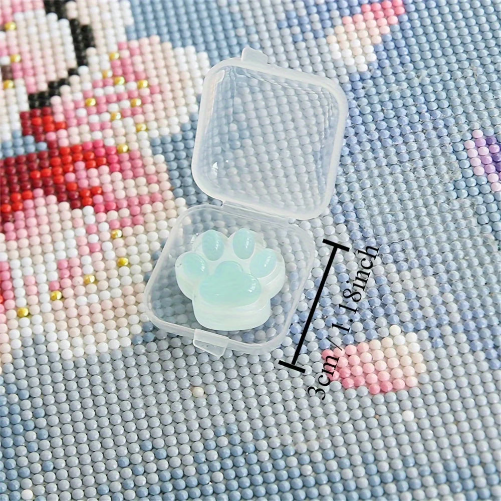 Leuchtende Diamond Painting Magnete in Pfotenform