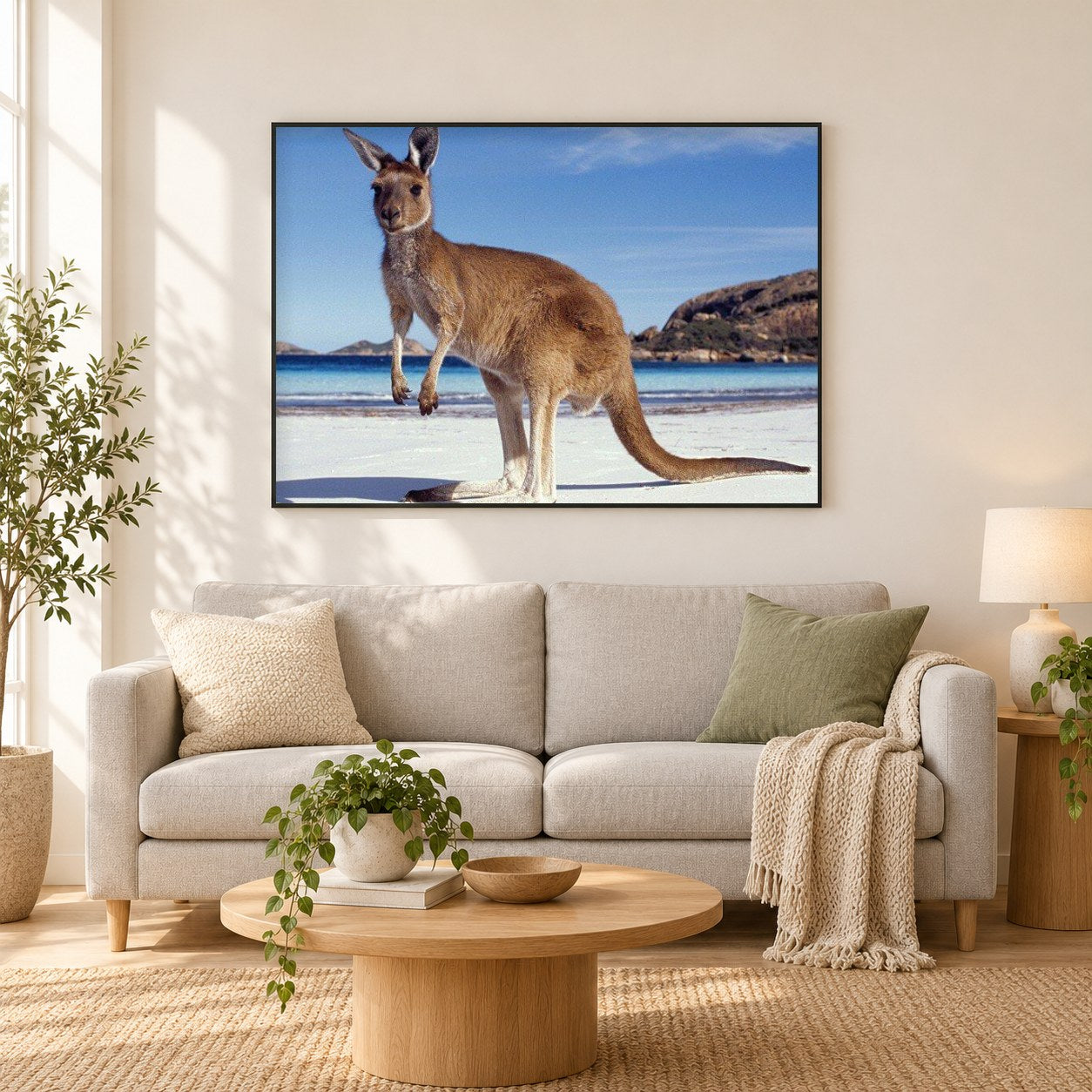 Australisches Känguru am Strand als gerahmtes Diamond Painting im Wohnzimmer
