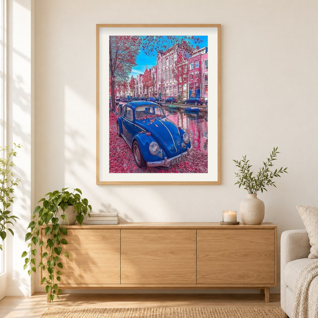 Blaues Auto & Regen der rosa Blumen als gerahmtes Diamond Painting im Wohnzimmer