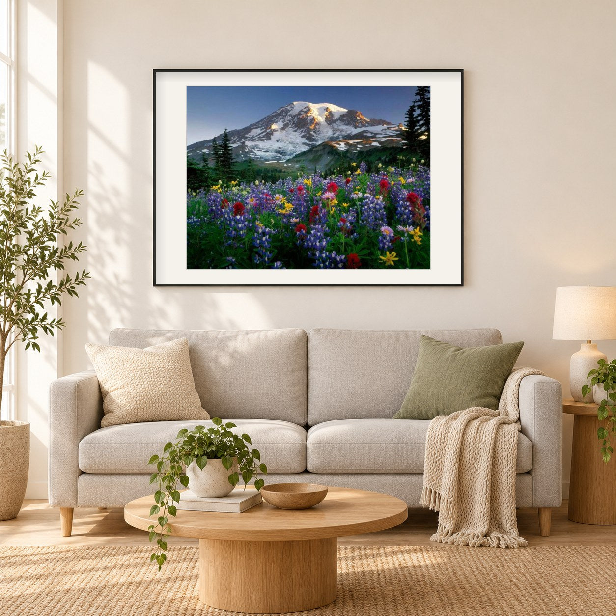 Bunte Blumen & Blick auf die Berge als gerahmtes Diamond Painting im Wohnzimmer