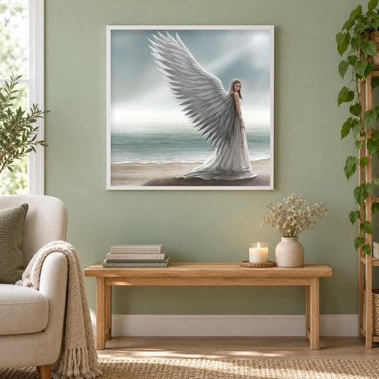 Engel mit schönen Flügeln als gerahmtes Diamond Painting im Wohnzimmer