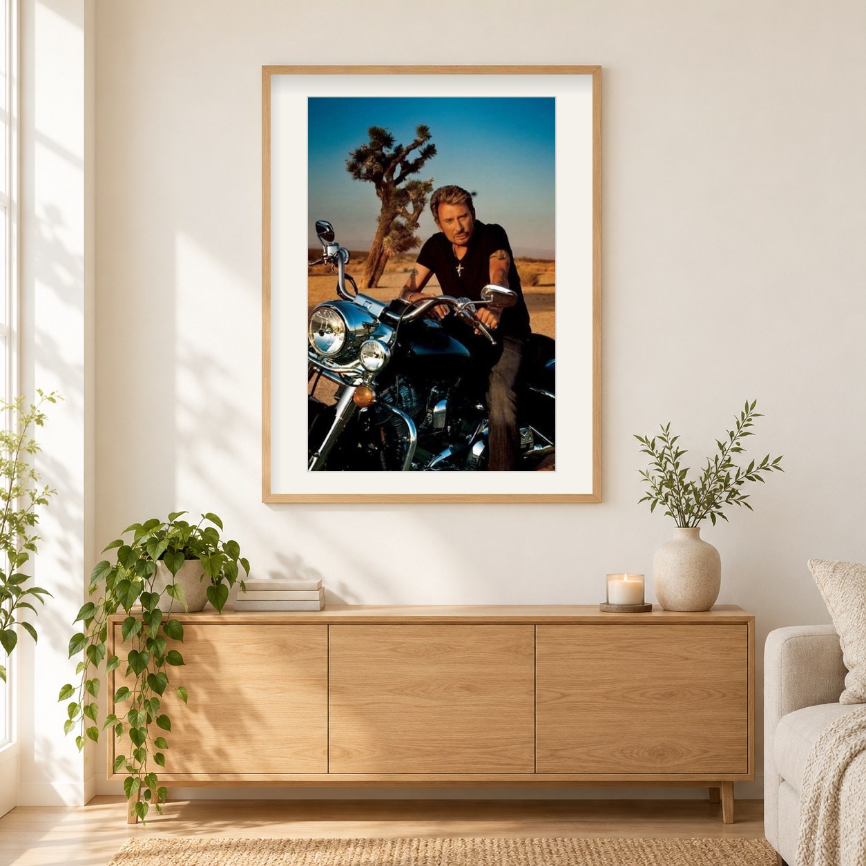 Johnny Hallyday als gerahmtes Diamond Painting im Wohnzimmer