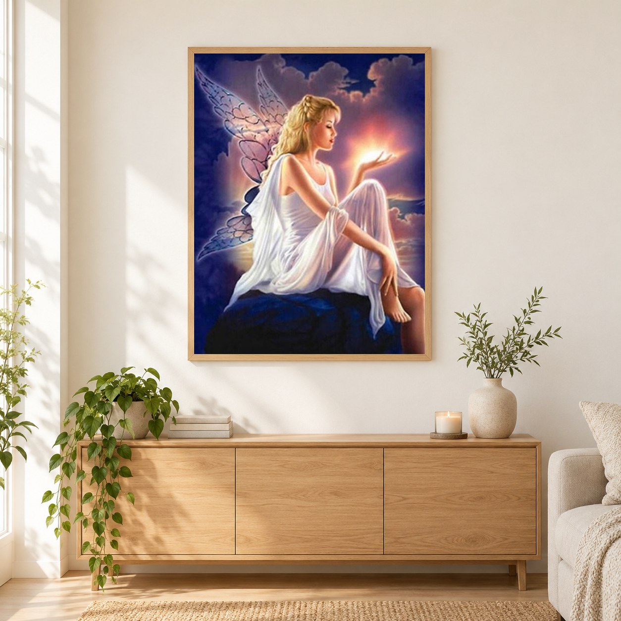 mystischer Engel als gerahmtes Diamond Painting im Wohnzimmer