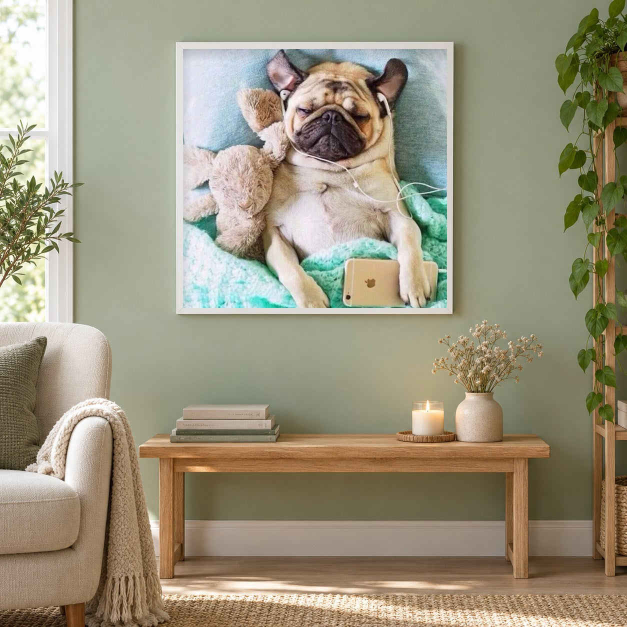 Netter Welpe, der Musik hört als gerahmtes Diamond Painting im Wohnzimmer