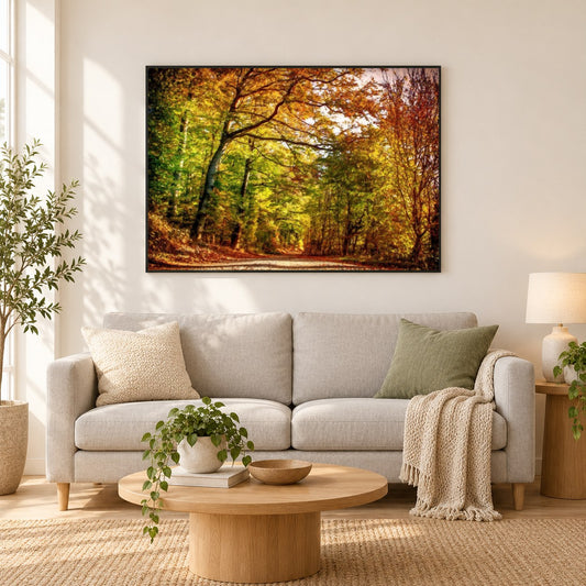 Pfad durch Herbstlaub - Kunst des Denise Dundon als gerahmtes Diamond Painting im Wohnzimmer
