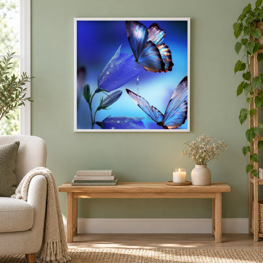 Schmetterlinge, die Blumennektar trinken. als gerahmtes Diamond Painting im Wohnzimmer