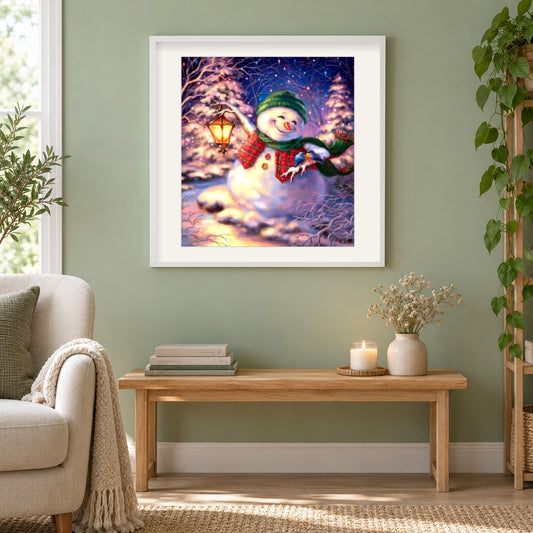Schneemann mit Laterne in der Weihnachtsnacht als gerahmtes Diamond Painting im Wohnzimmer
