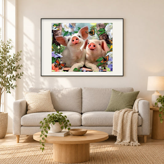Schweine & Schmetterlinge als gerahmtes Diamond Painting im Wohnzimmer