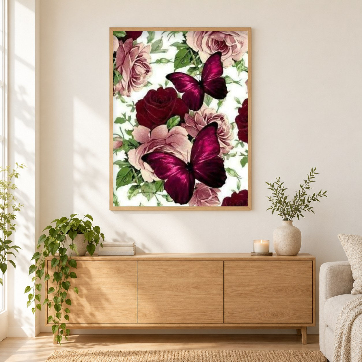 Wunderschöne Schmetterlinge & Rosen als gerahmtes Diamond Painting im Wohnzimmer