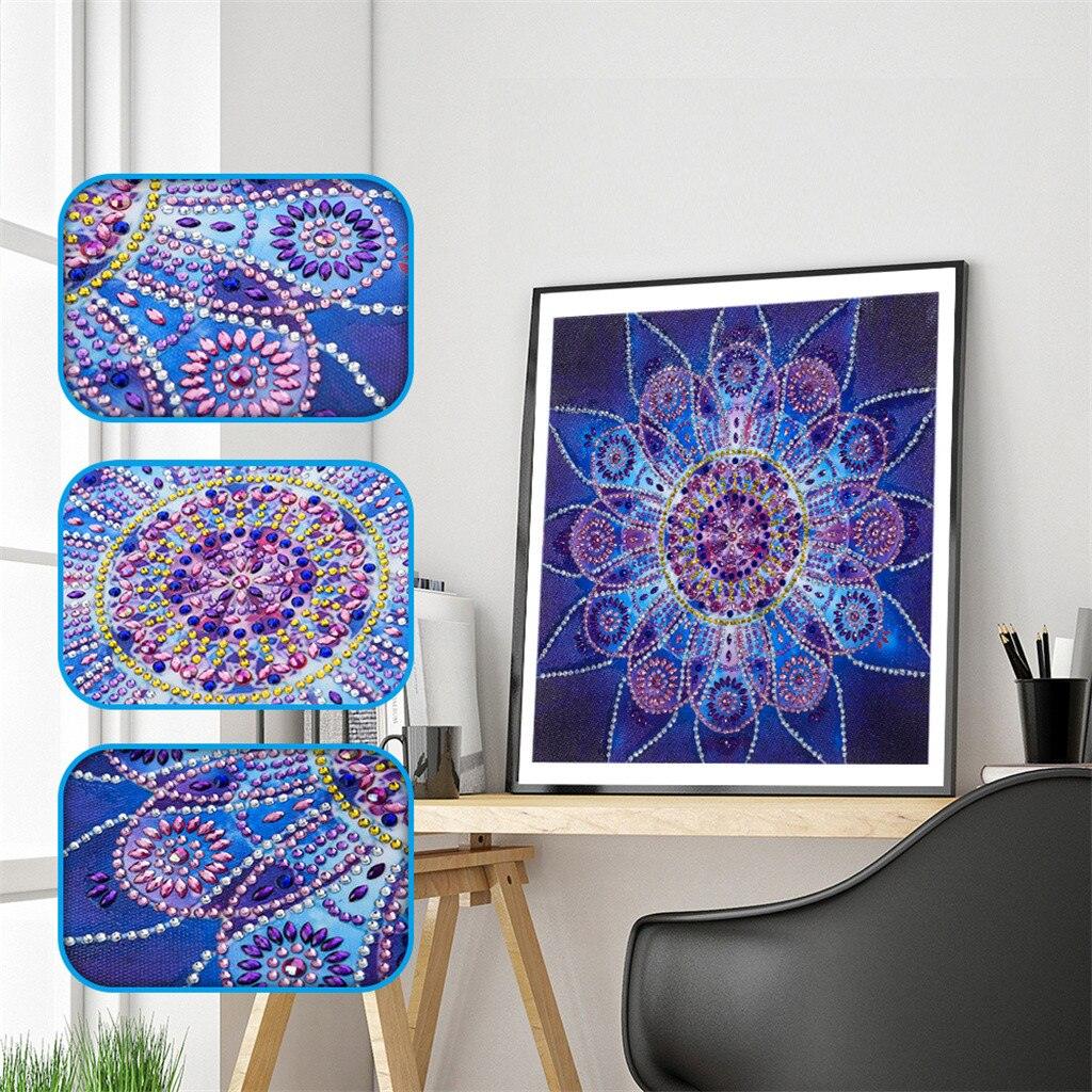 Abstrakte Mandala-Blume - Spezial Diamond Painting - Diamond Painting
